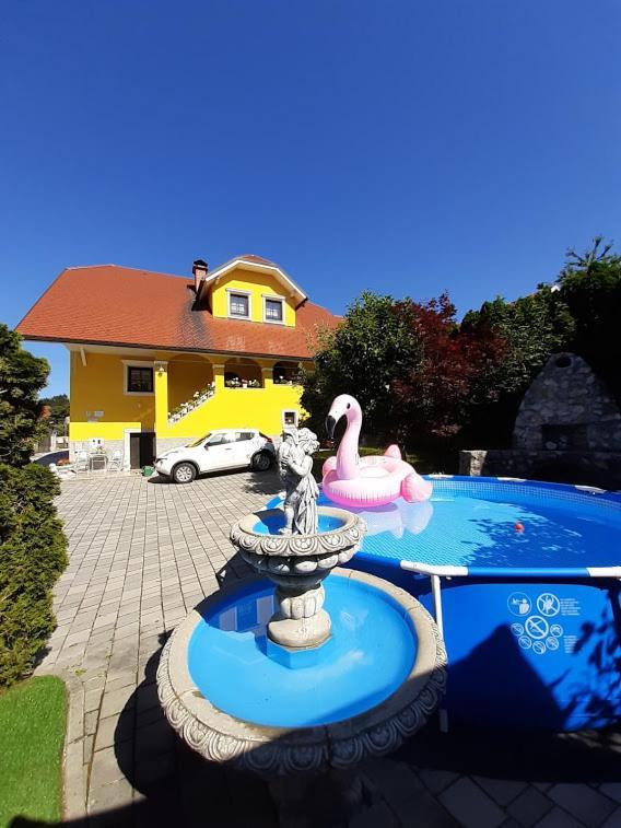 Apartma Ajda Komenda Bagian luar foto