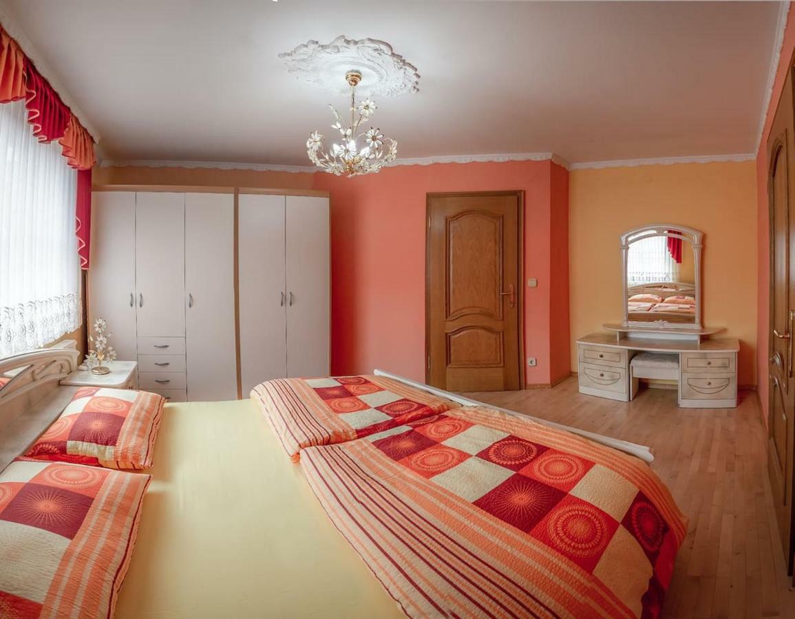 Apartma Ajda Komenda Bagian luar foto