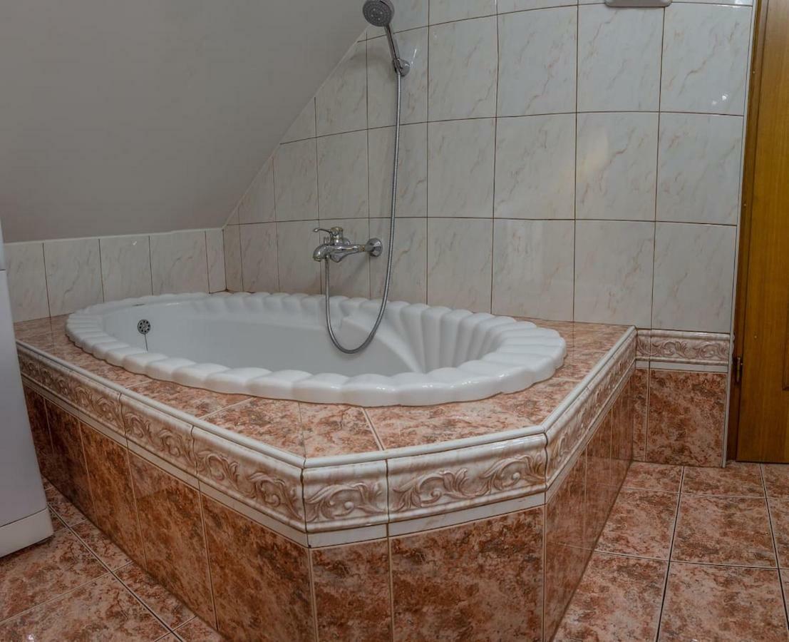 Apartma Ajda Komenda Bagian luar foto